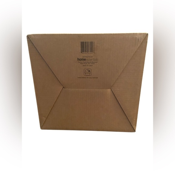 Beverage Set with Carafe and Glasses - Picture 5 of 5